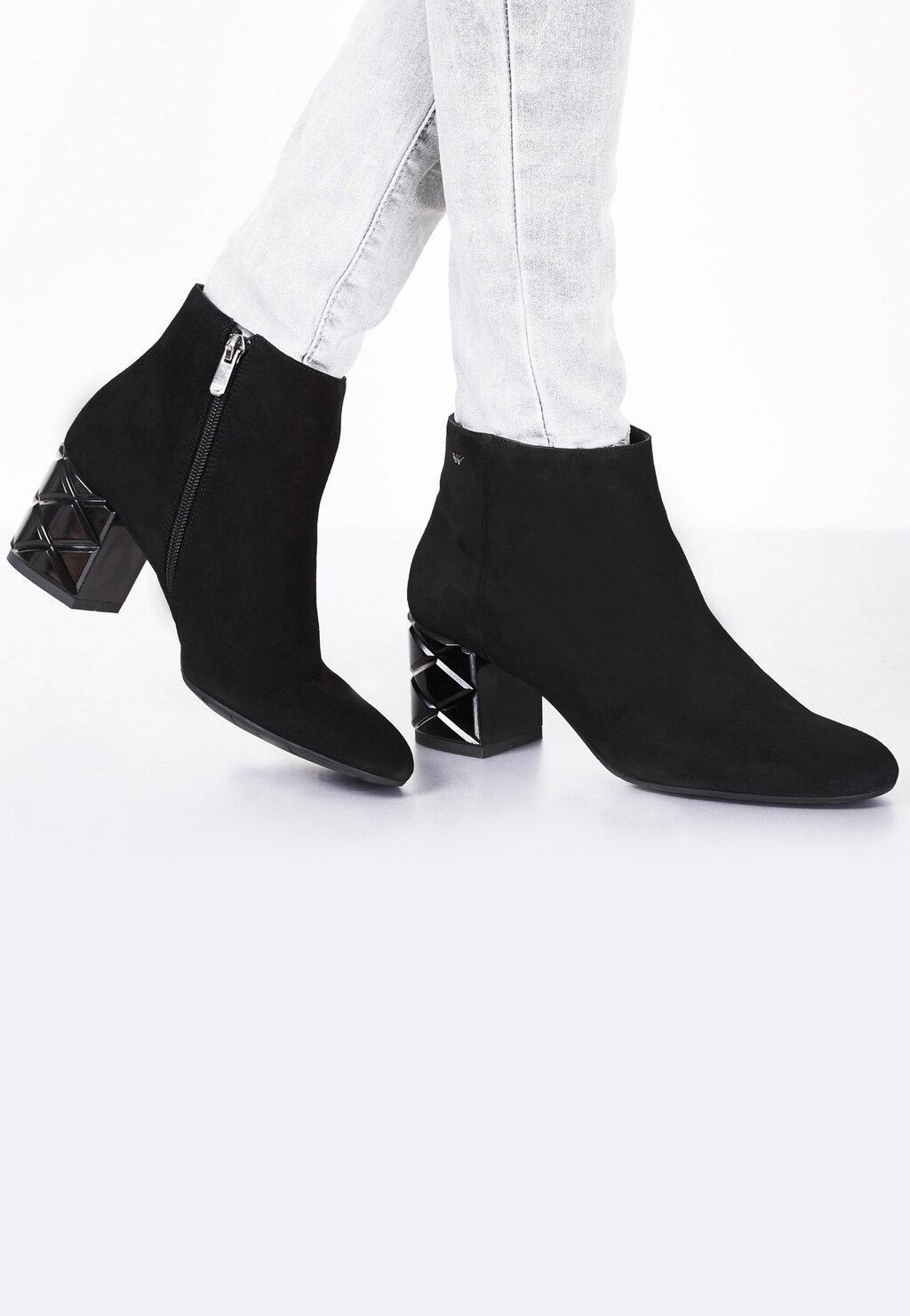 Czarne botki damskie 8606-61 Widok 1