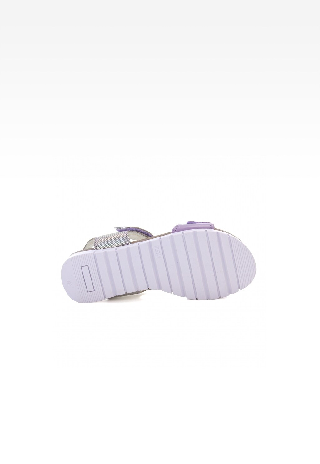 Fioletowe sandały dziewczęce Bartek W-56183/75C z miękkim paskiem i zapięciem na rzep, widok od spodu prezentujący białą, żłobioną podeszwę.