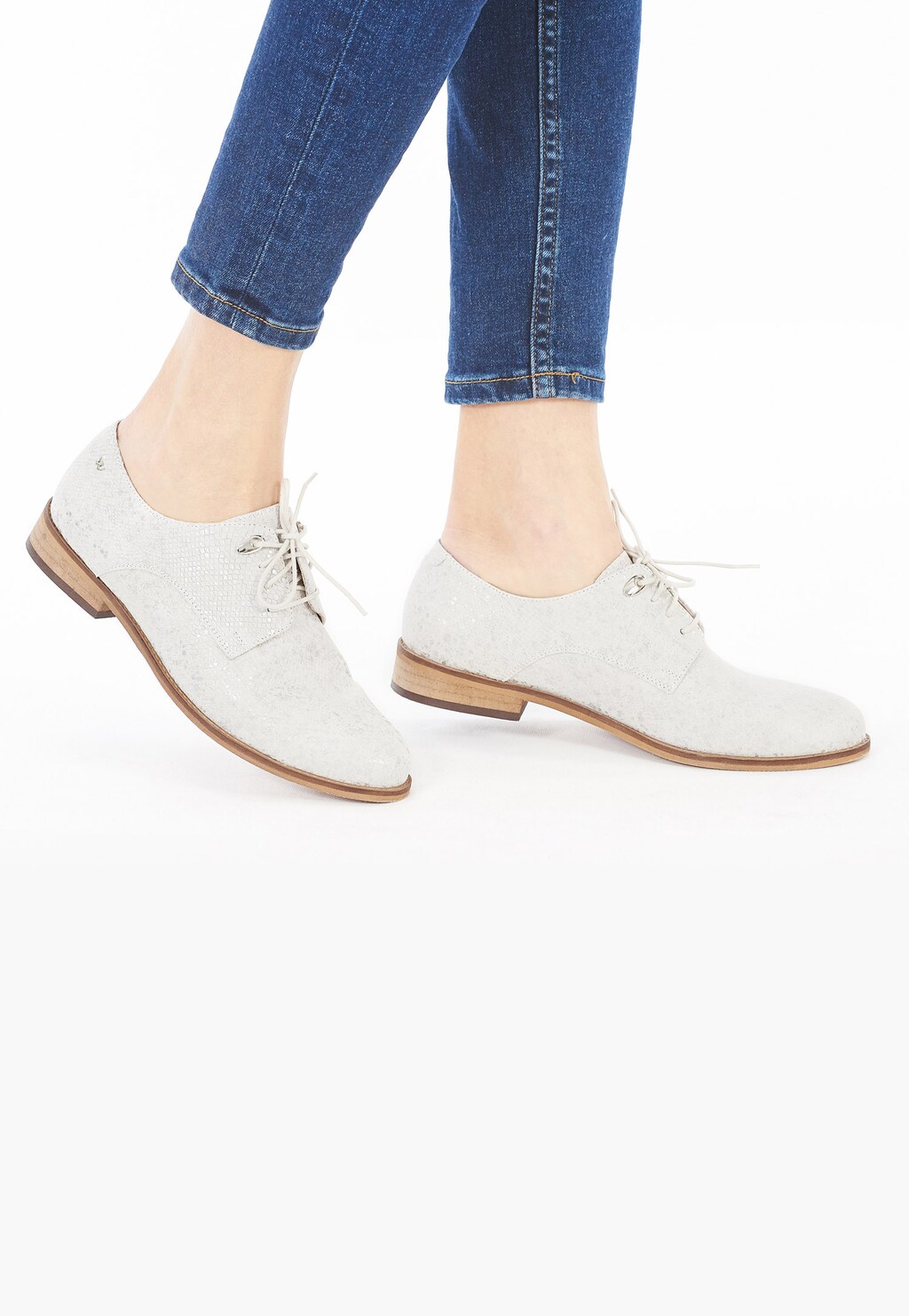 Sznurowane damskie półbuty 9468-60 Widok 1