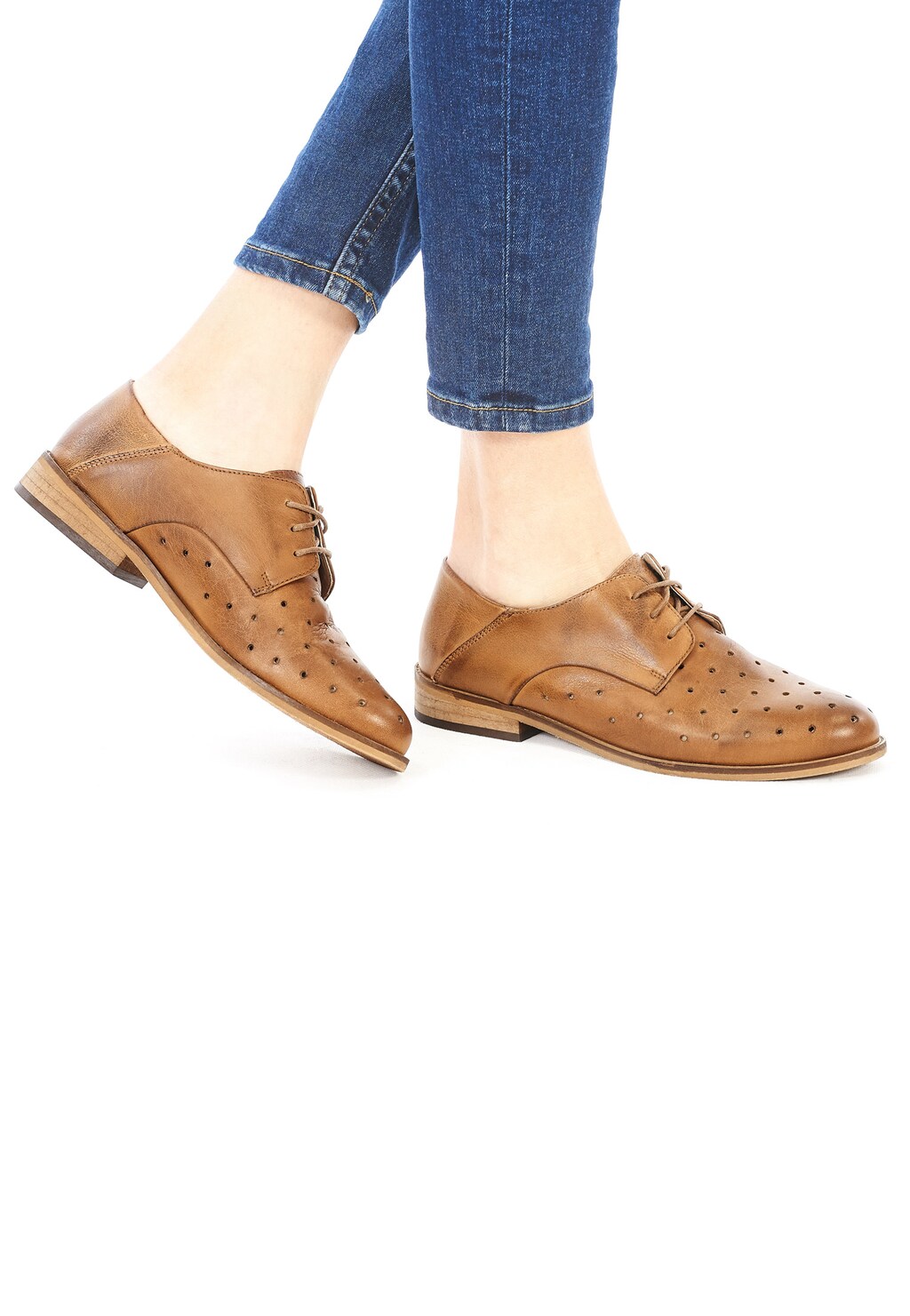 Sznurowane damskie półbuty 46032-53 Widok 1