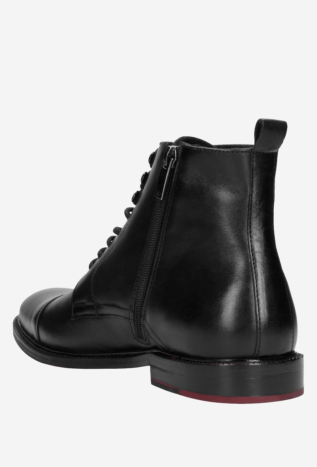 Elegancki czarny trzewik męski Wojas 9171-51 z licowej skóry, widok z boku ukazujący sznurowanie i boczny zamek, na podeszwie z czerwonym akcentem.