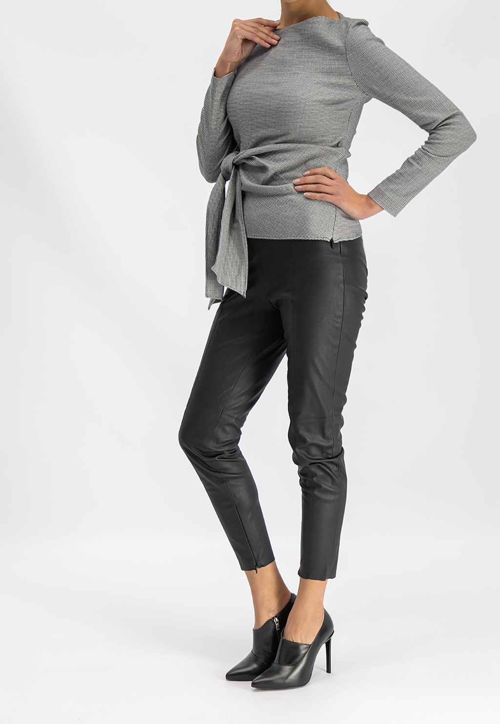 Czarne półbuty damskie 9499-51 Widok 1