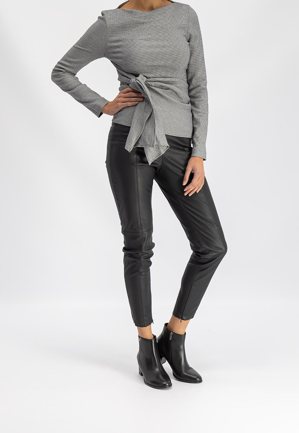 Czarne botki damskie 9561-51 Widok 1