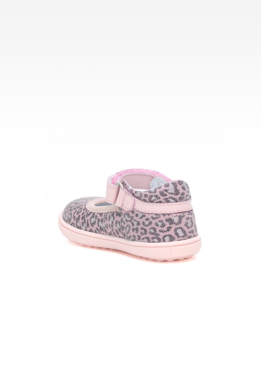 Różowe buty wizytowe Bartek W-71831/RAS dla dziewcząt z paskiem zapinającym i wzorem w panterkę, widok z boku. Eleganckie obuwie dziecięce z różową podeszwą.