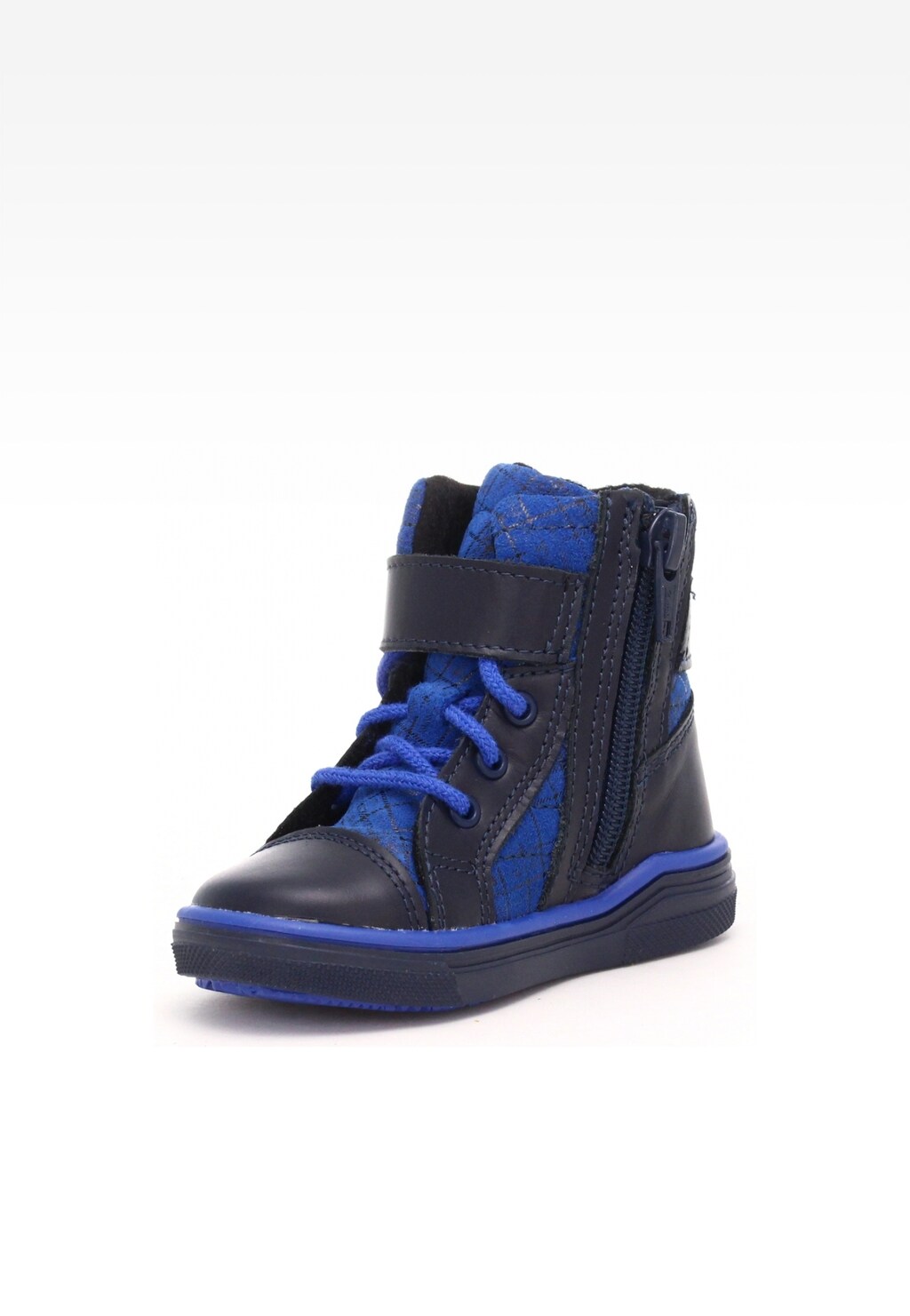 Niebiesko-granatowe trzewiki ocieplane BARTEK 1075-CHEP dla chłopców, z rzepem, sznurówkami i bocznym zamkiem, widoczne z profilu na podeszwie.