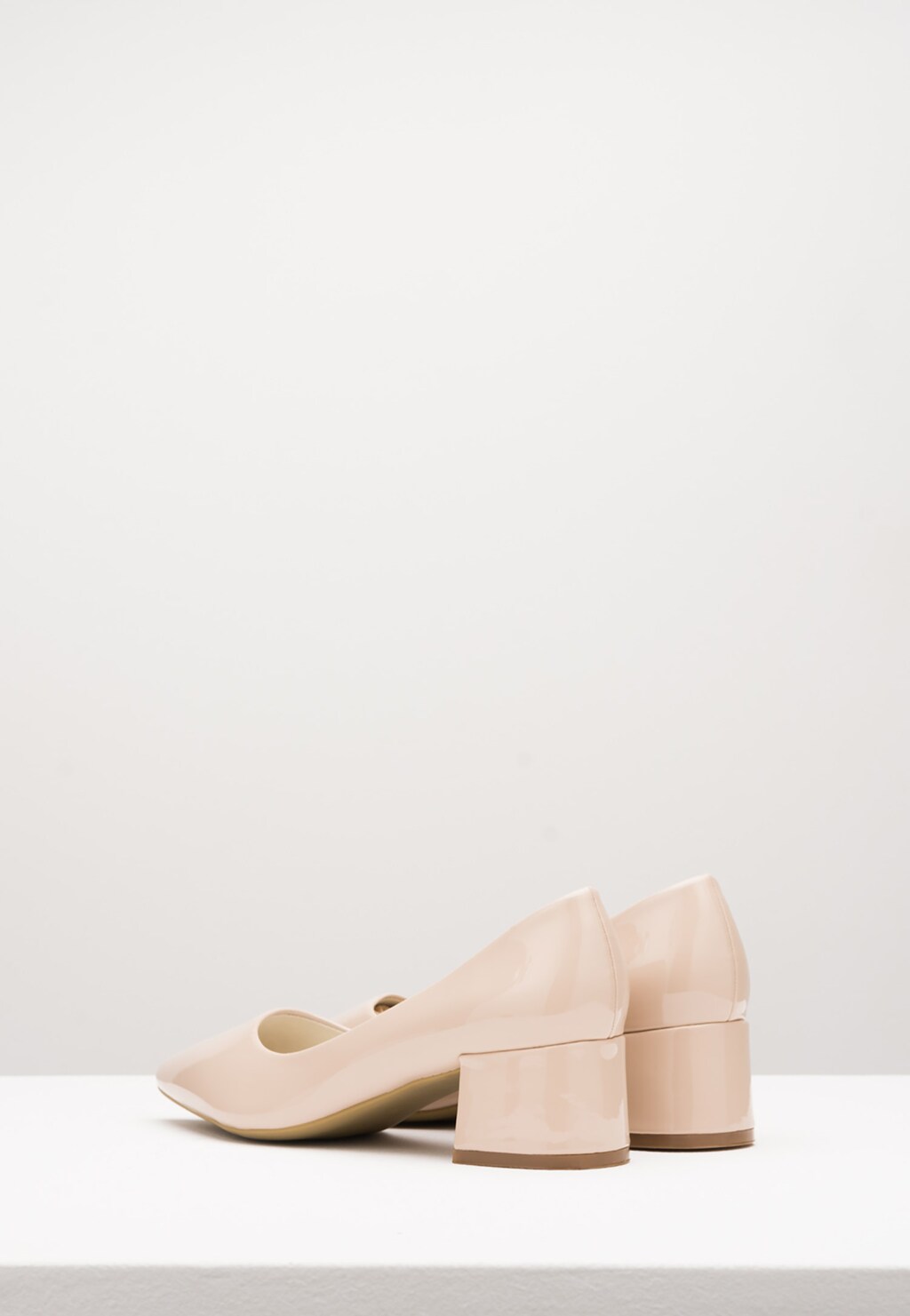 WJS beżowe czółenka na niskim słupku WJS35004-34 Widok 4