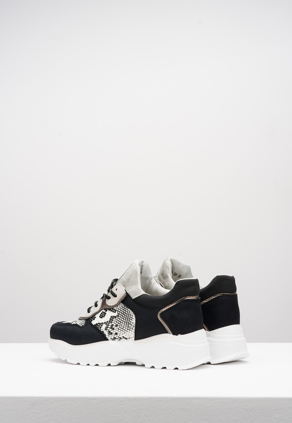 WJS półbuty damskie z motywem wężowej skóry WJS64005-11 Widok 4