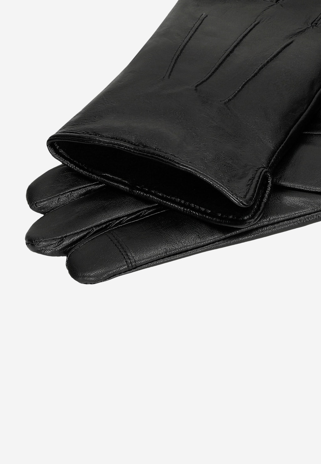 Eleganckie czarne rękawiczki męskie Wojas model 98117-51 wykonane ze skóry naturalnej, z widocznymi przeszyciami na wierzchu dłoni, pokazane w zbliżeniu.