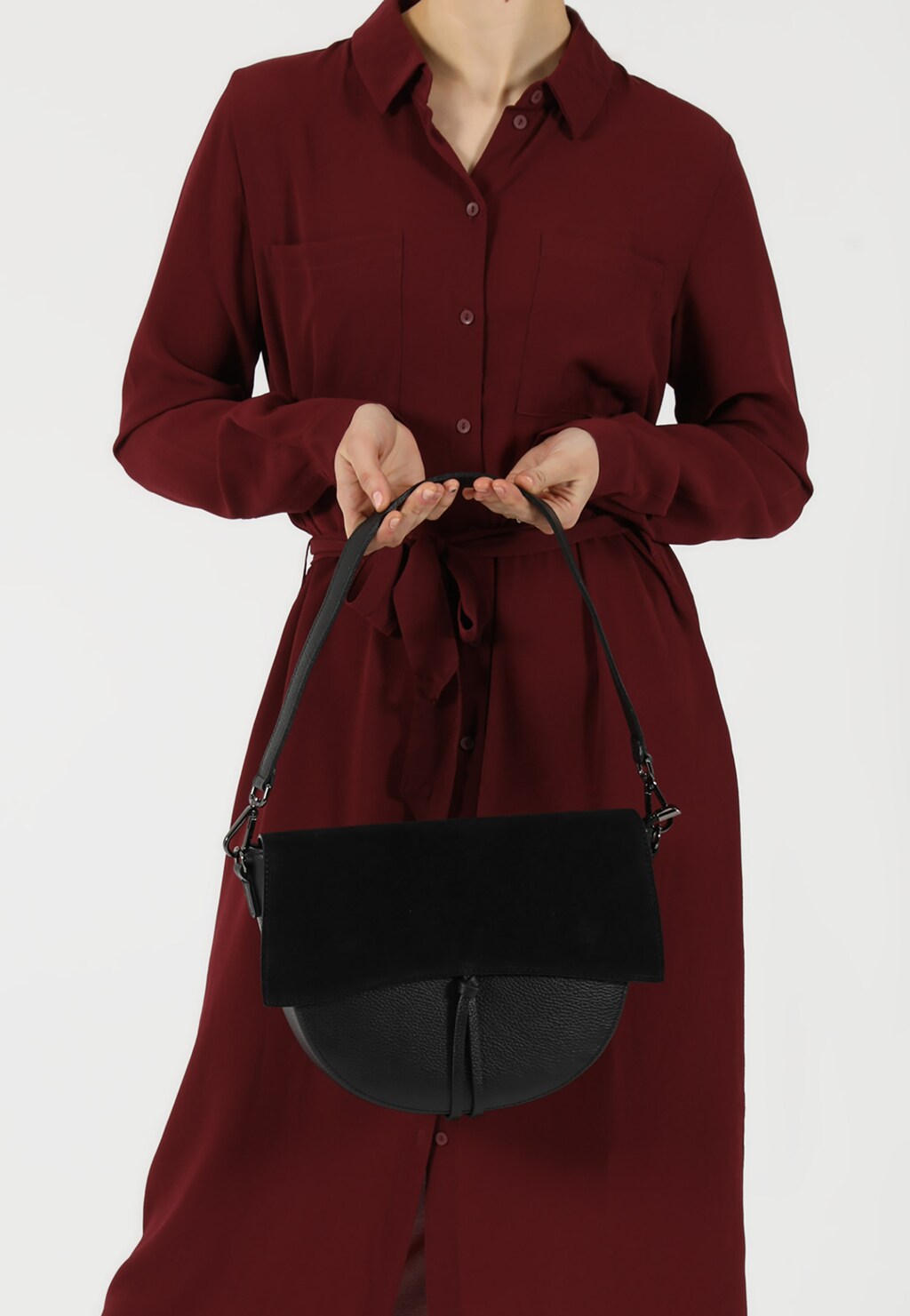 Mała czarna torebka damska z łączonych skór 80030-71 Widok 1