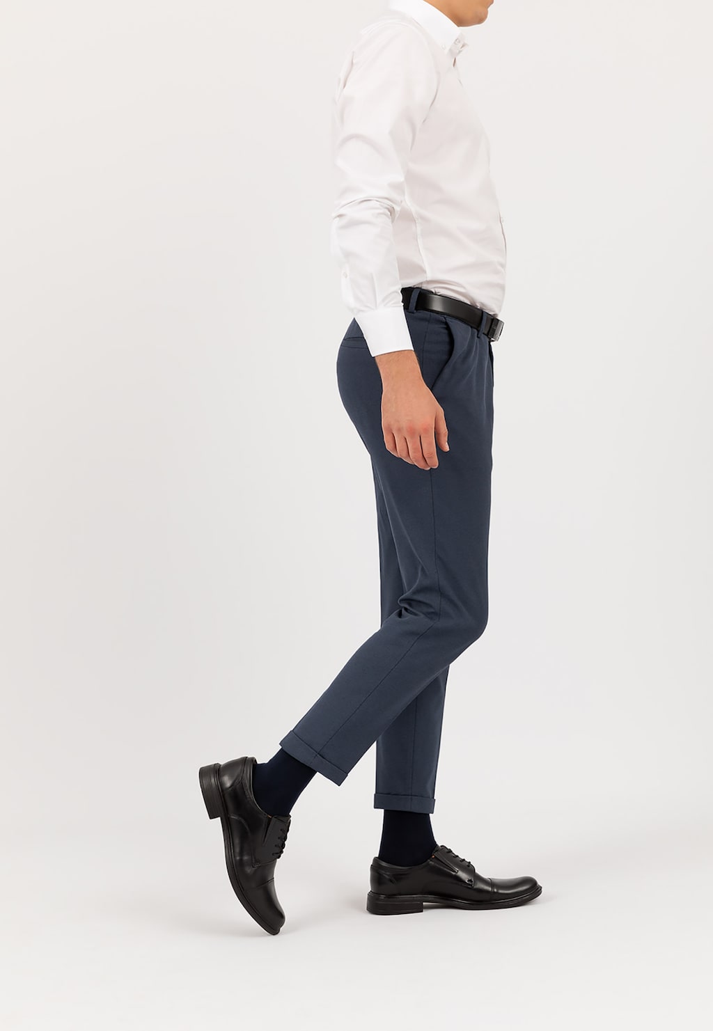 Černé pánské kožené boty s vyšším podpatkem 10070-51 Widok 1