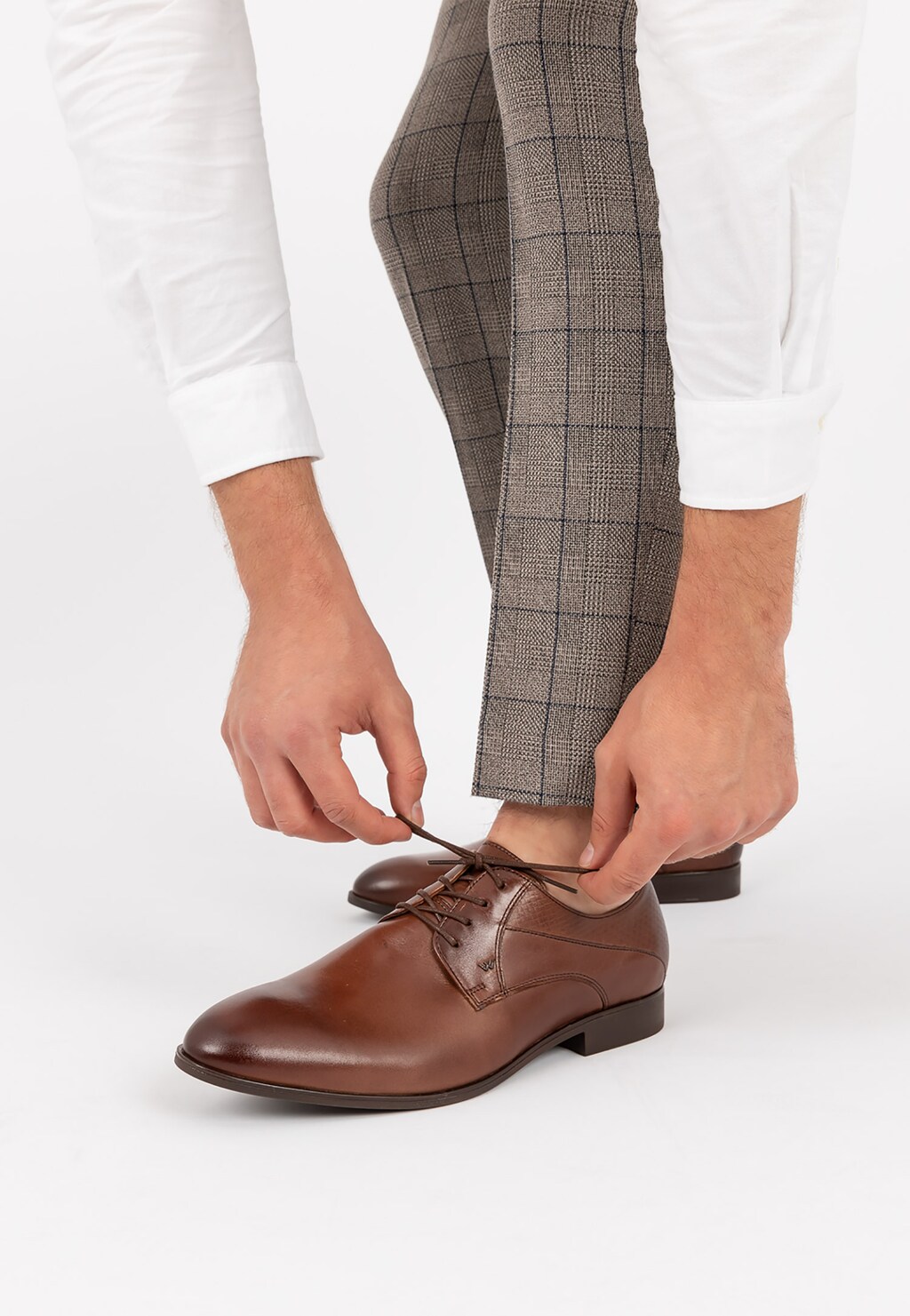 Hnědé pánské kožené boty s detailem na patě 10002-52 Widok 1