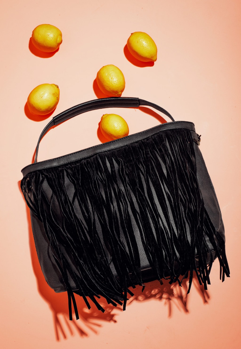 WJS czarna torebka damska z frędzlami WJS76025-51 Widok 1