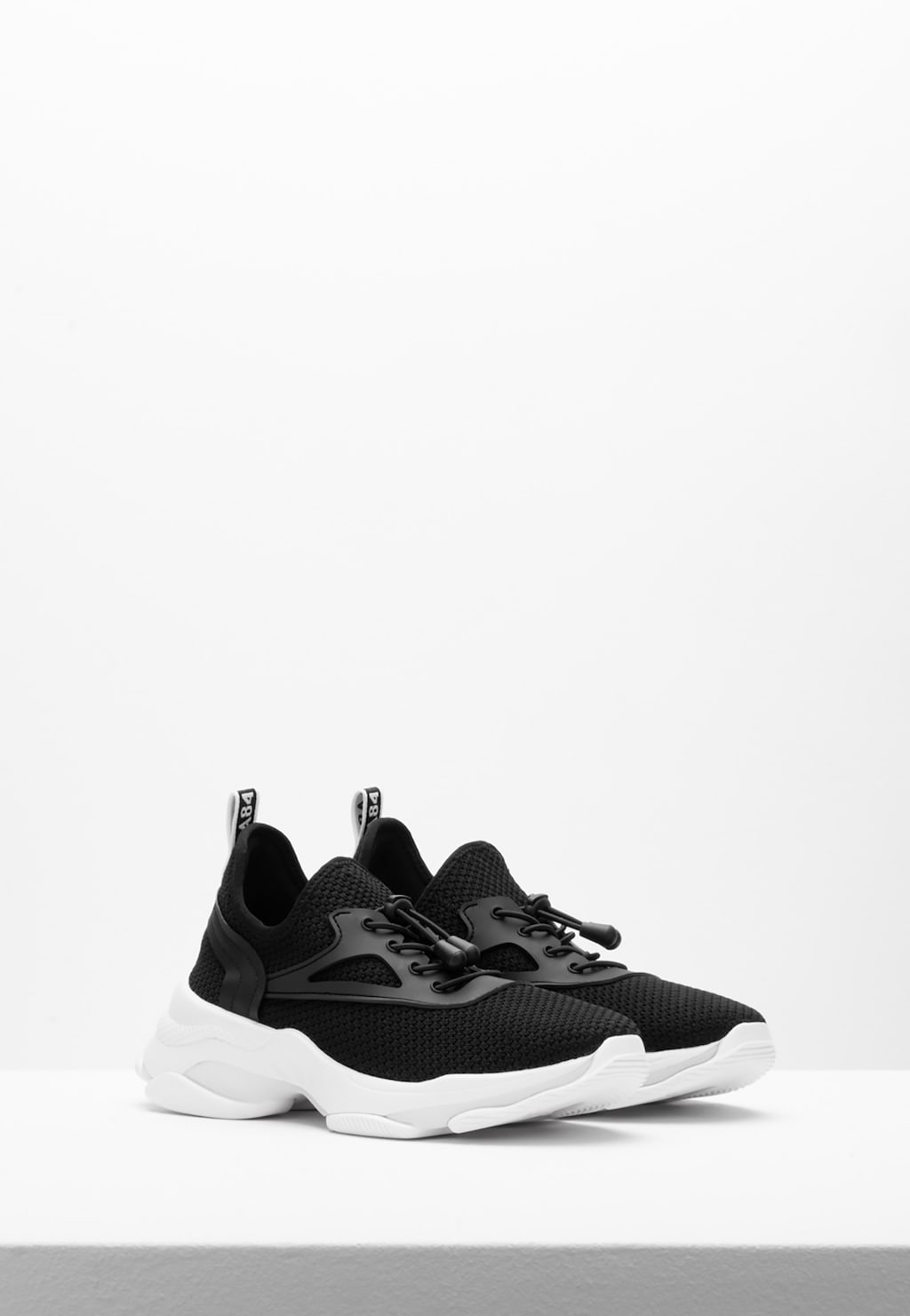 WJS czarne sneakersy na grubej podeszwie WJS64017-71 Widok 3