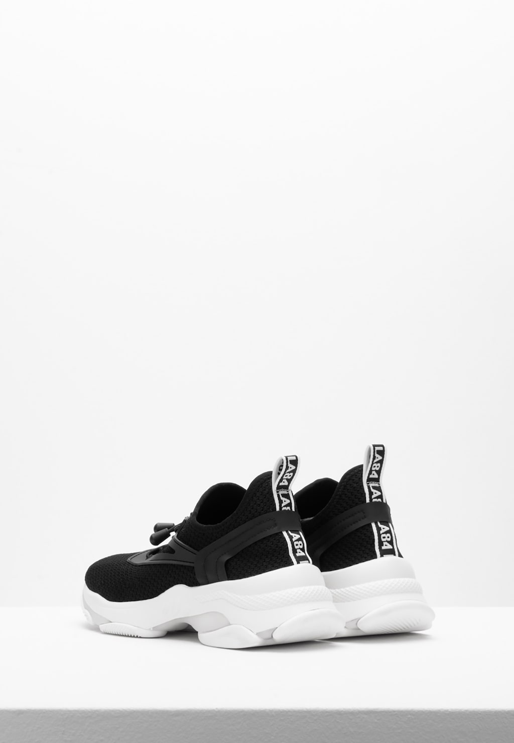 WJS czarne sneakersy na grubej podeszwie WJS64017-71 Widok 4