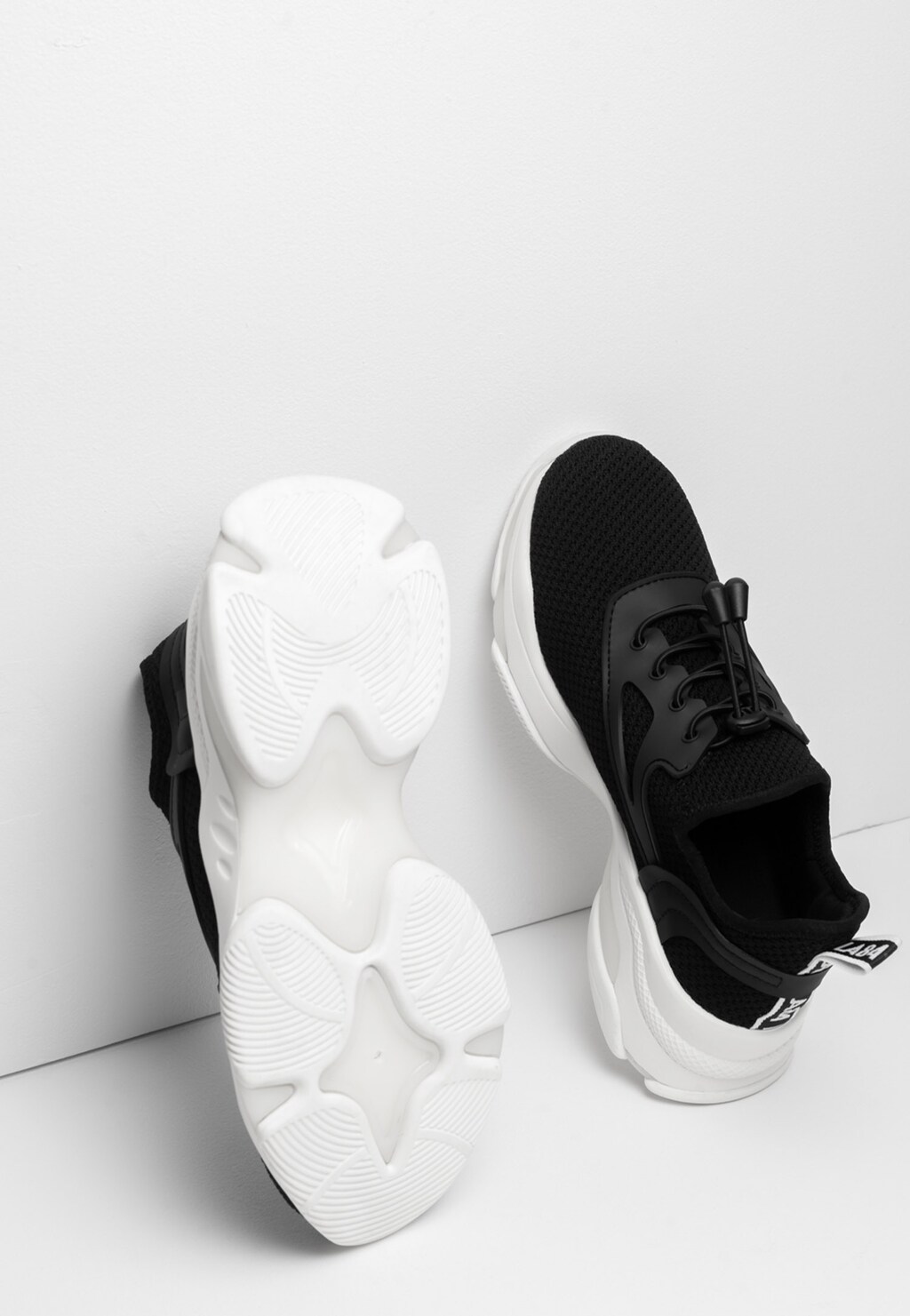 WJS czarne sneakersy na grubej podeszwie WJS64017-71 Widok 5