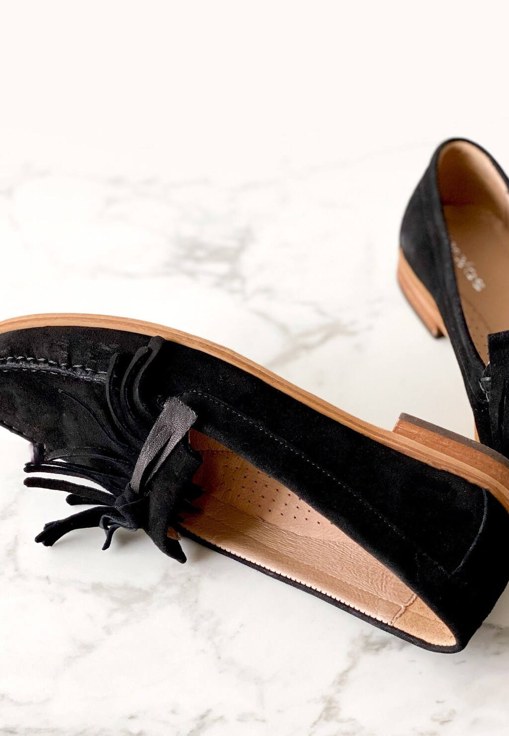 Klasické čierne mokasíny dámske z velúrovej kože 46025-61 Widok 6