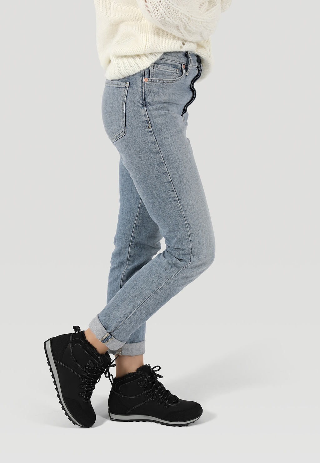 Dámske kožené poltopánky na chladné zimné mesiace 64016-81 Widok 1