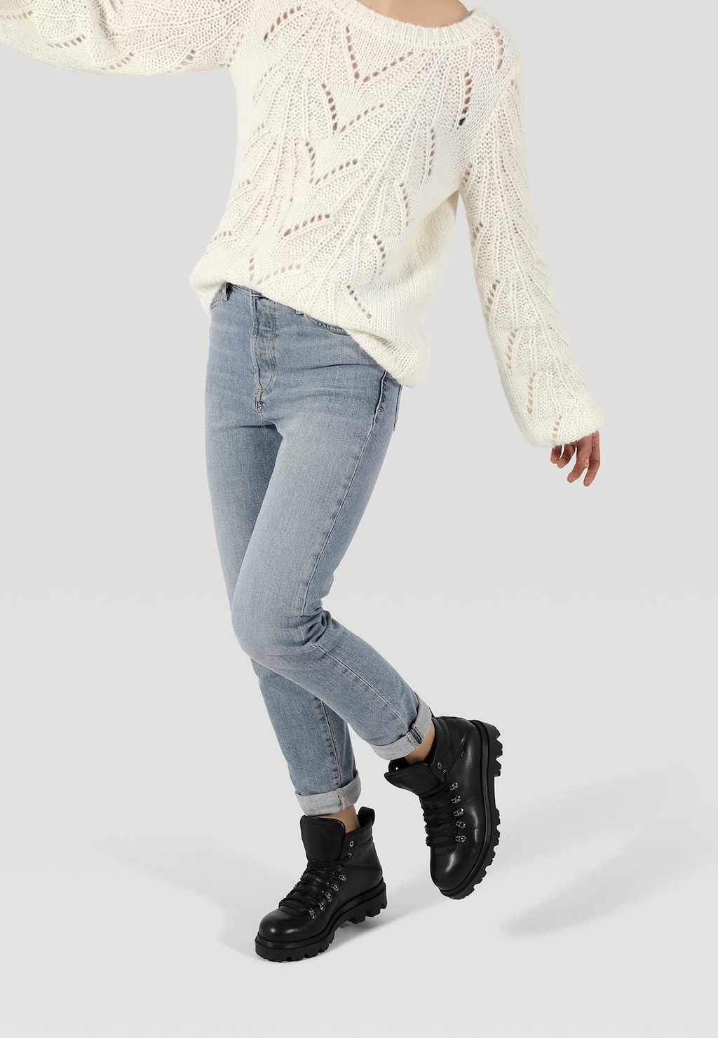 Moderná členková obuv dámska z lícovej kože 64014-51 Widok 1