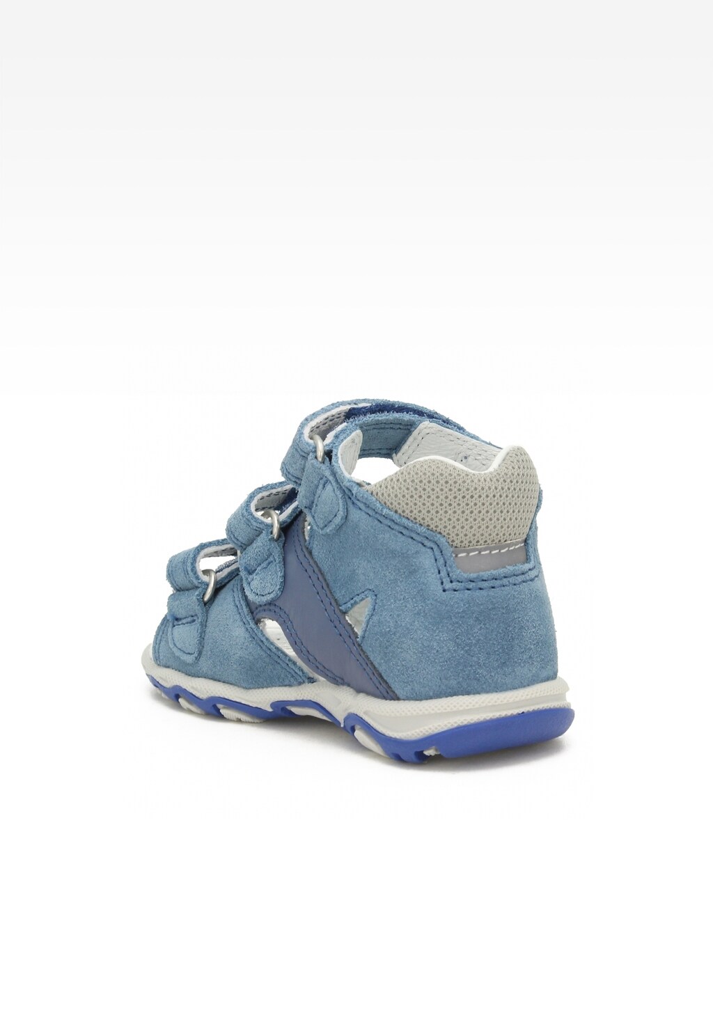 Niebieskie sandały chłopięce Bartek 11708-005 z zamszowej skóry, wyposażone w rzepy zapewniające wygodne dopasowanie, z miękką wkładką i antypoślizgową podeszwą.
