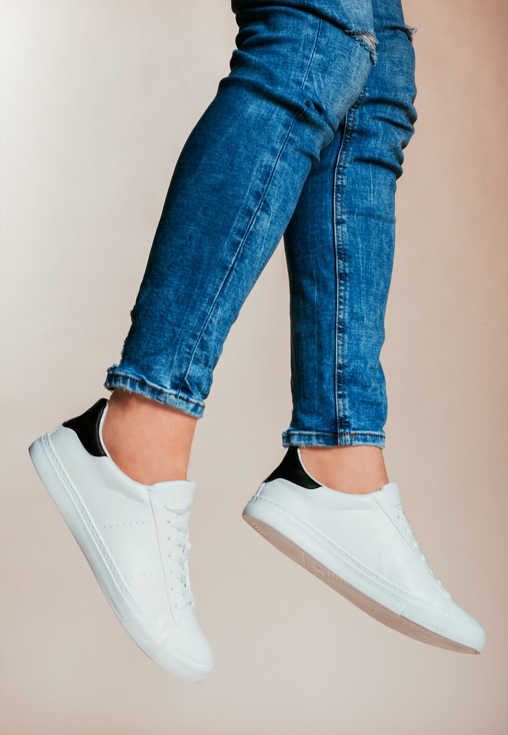 Trendy bílo-černé polobotky pánské s plochou podrážkou WJS10001-50 Widok 1