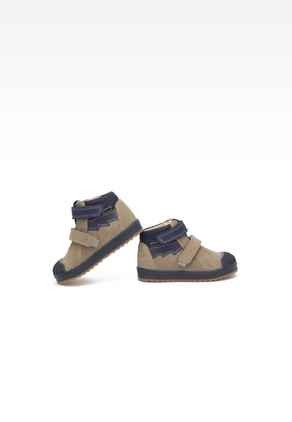 Dziecięce sneakersy Bartek 11948035 w kolorze beżowo-granatowym, z zapięciem na rzepy i wzmocnionym noskiem, idealne do codziennego noszenia.