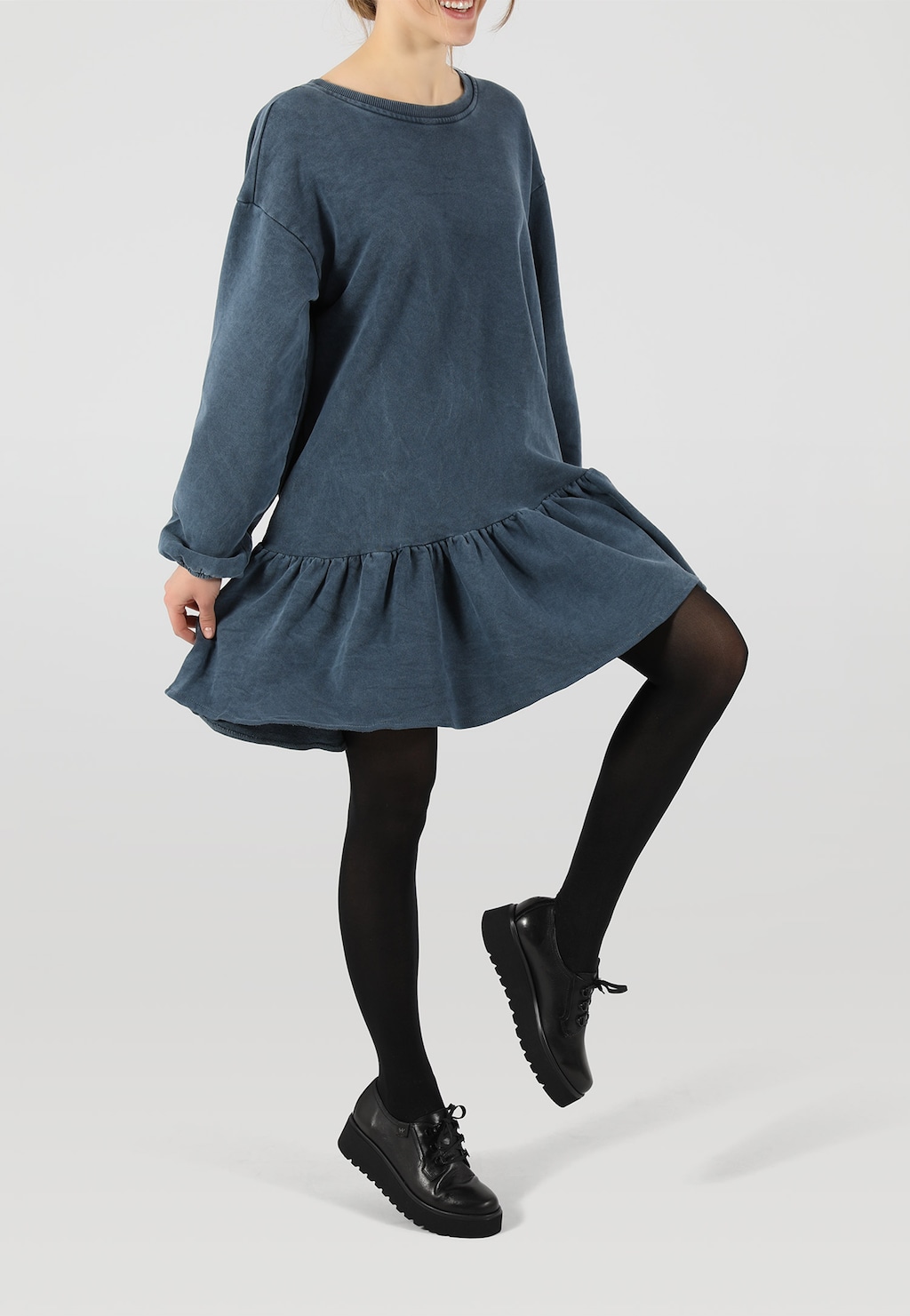 Czarne sznurowane półbuty damskie na wysokiej platformie 46054-51 Widok 8