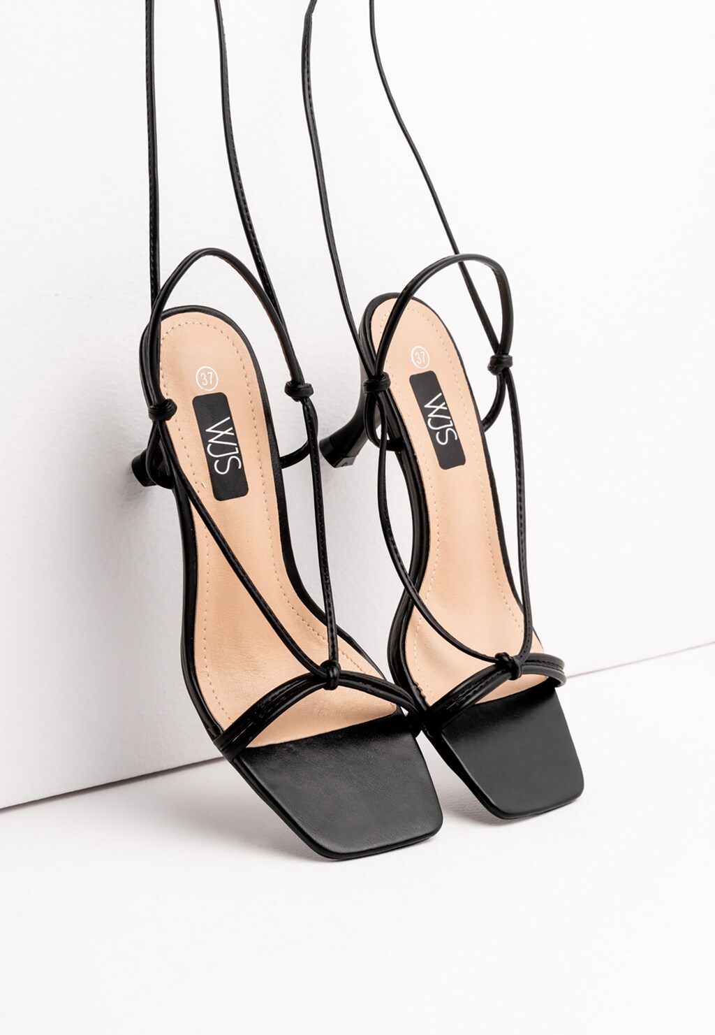 WJS czarne sandały damskie z cienkimi paskami WJS74027-51 Widok 3