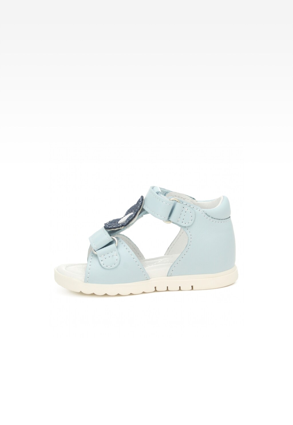 Jasnoniebieski sandał dziecięcy Bartek 11414001 dla dziewczynki z ozdobnym motywem, zapinany na dwa rzepy, widok z boku, na białej podeszwie.