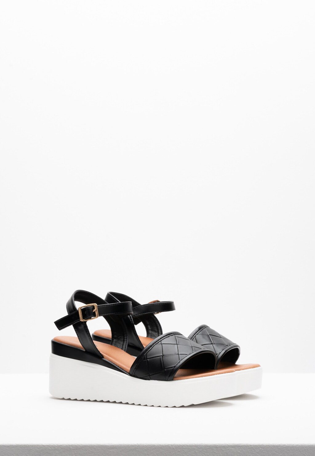 WJS czarne sandały damskie na białym spodzie WJS74015-51 Widok 3