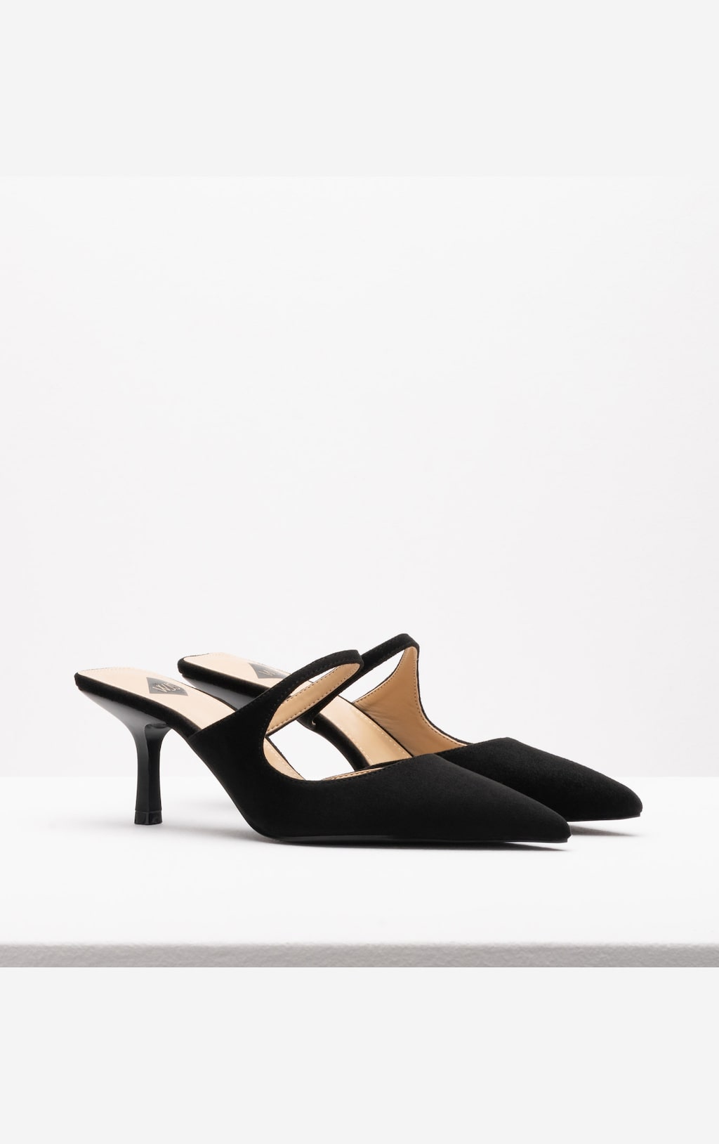 WJS czarne klapki damskie na szpilce WJS71011-61 Widok 2