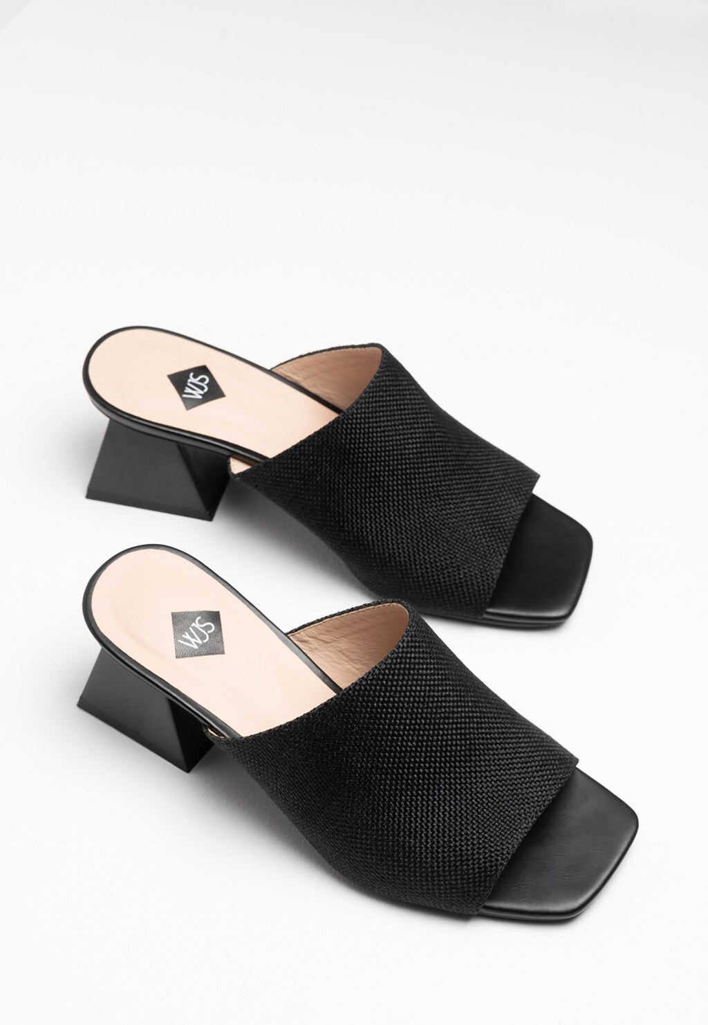 WJS czarne klapki damskie z oryginalnym obcasem WJS71015-11 Widok 5