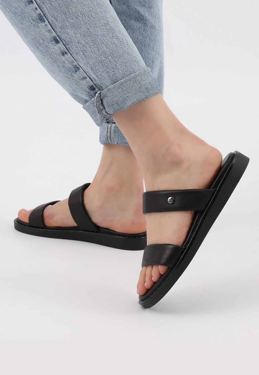 Černé dámské žabky z kvalitní hladké kůže 74001-51 Widok 7