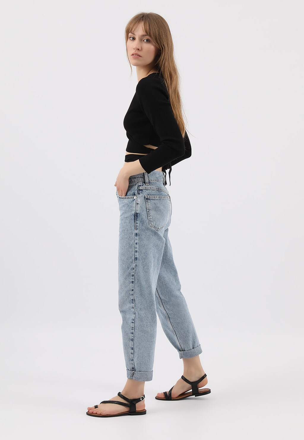 Płaskie sandały damskie w kolorze czarnym 76047-51 Widok 1