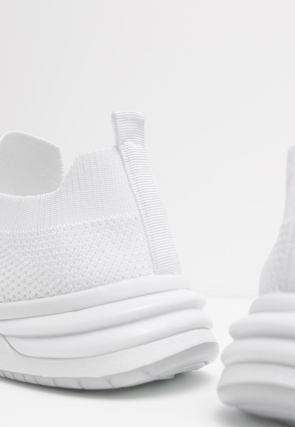 WJS białe wsuwane buty sportowe WJS64033-19 Widok 4