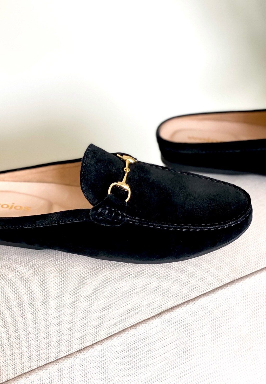 Letné šľapky dámske z čiernej velúrovej kože 74033-61 Widok 7