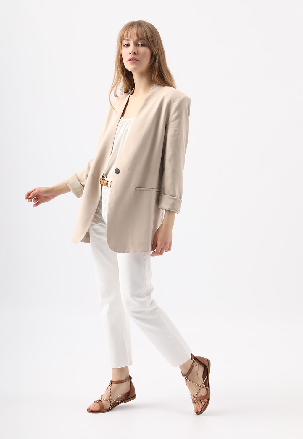 Jasnobrązowe sandały damskie z plecionymi paskami 76067-53 Widok 1