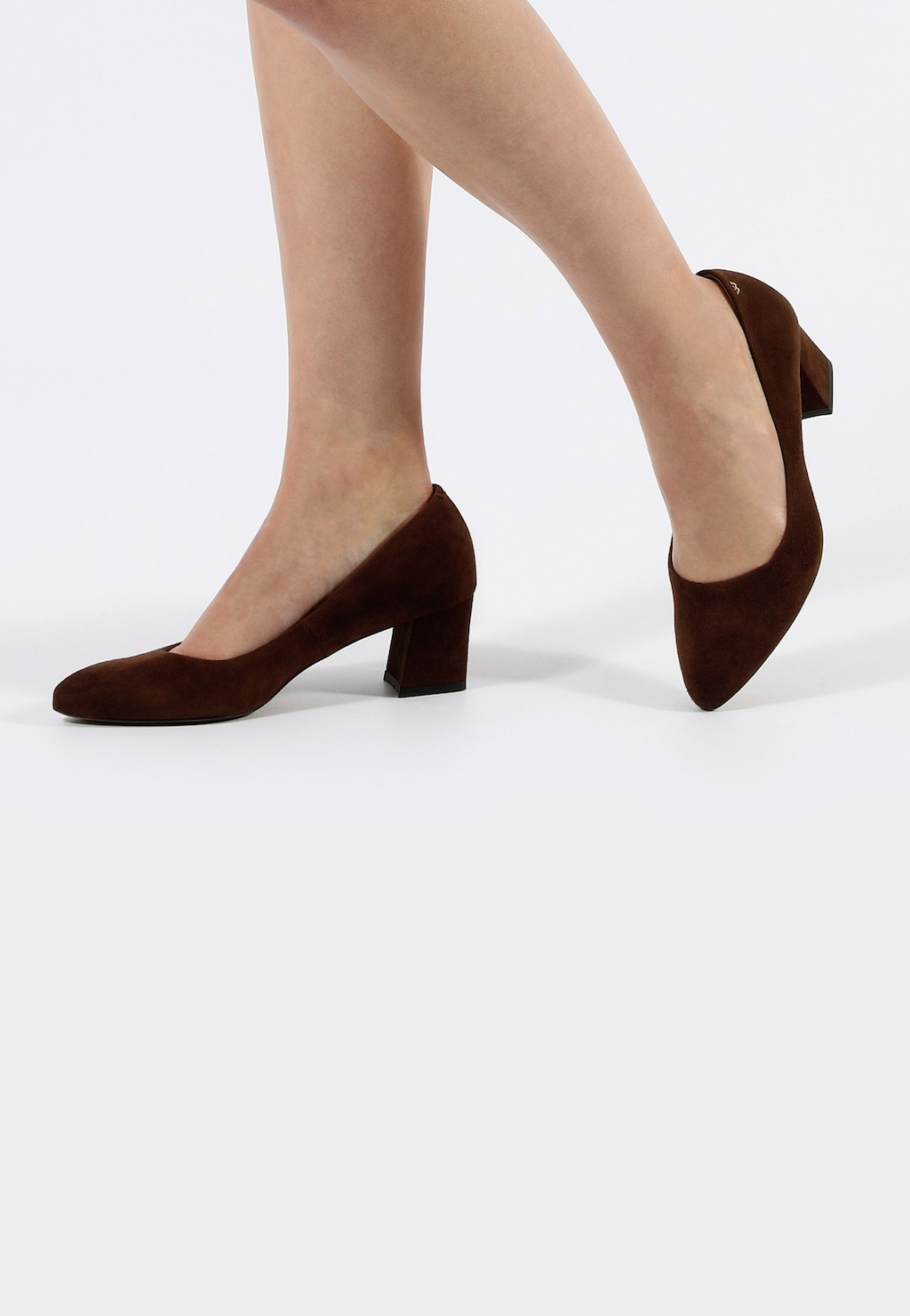 Dámske lodičky z velúrovej kože na nízkom podpätku 9296-63 Widok 7