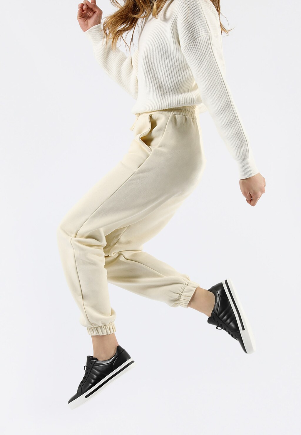 Dámska športová obuv vyrobená z pravej kože 46085-51 Widok 1