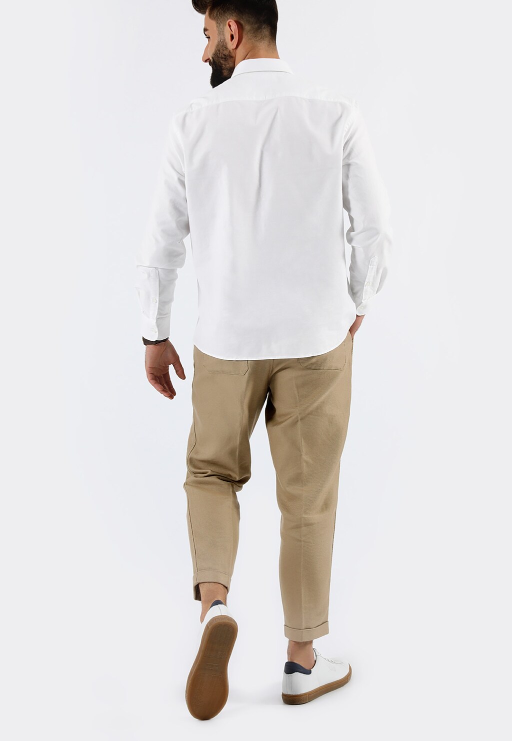 Białe trampki z granatowymi elementami 10076-59 Widok 8