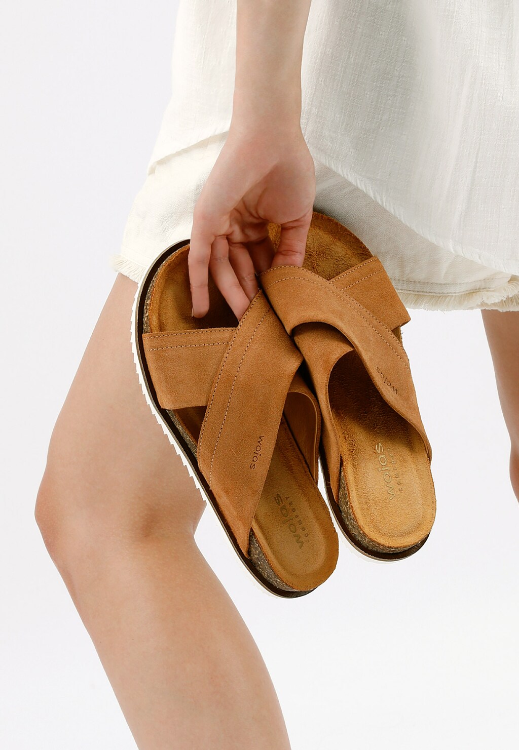 Brązowe klapki damskie na korku 74038-63 Widok 8