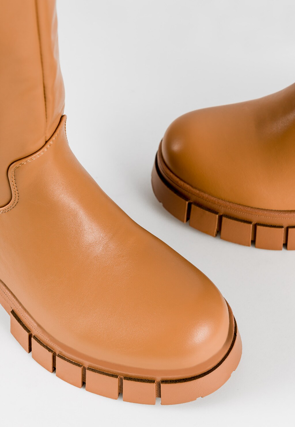 WJS jasnobrązowe kozaki damskie z ozdobnym łańcuchem WJS45011-53 Widok 4