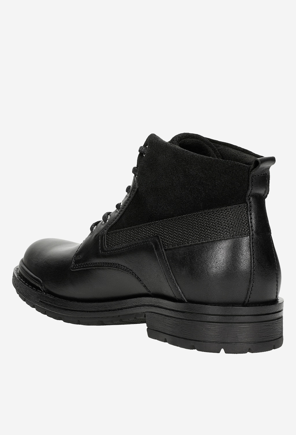 Czarne ocieplane trzewiki męskie Wojas model 24033-71 w stylu workery, widok z boku, pokazujący skórzaną cholewkę, teksturowane wstawki i wytrzymałą podeszwę.