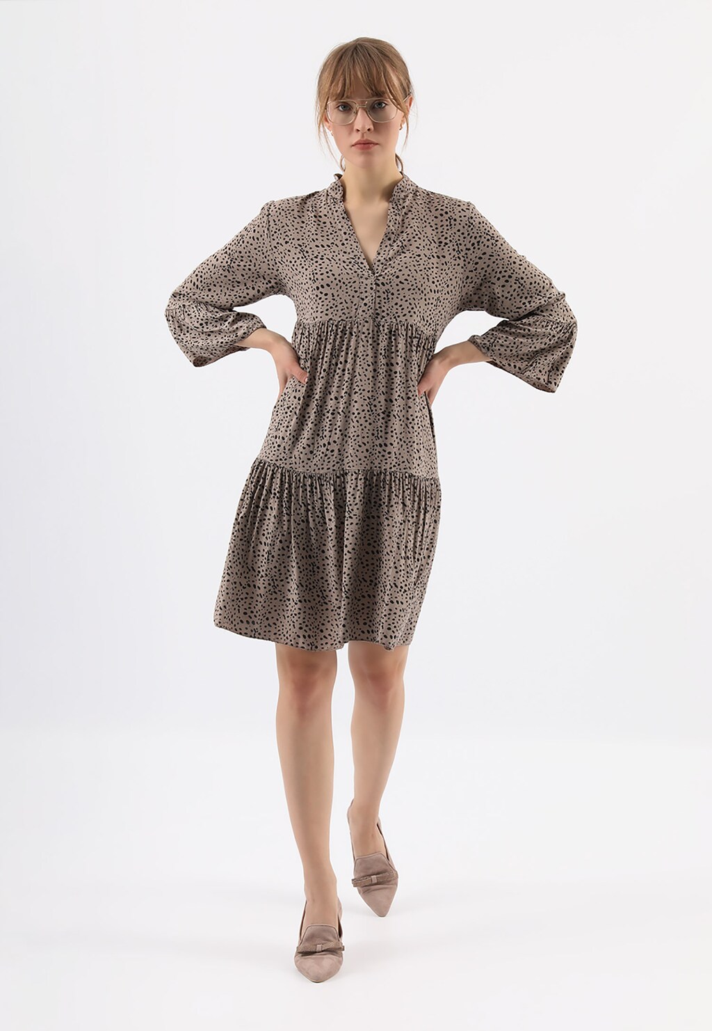 Beżowe loafersy damskie z noskiem do szpica 46023-64 Widok 8