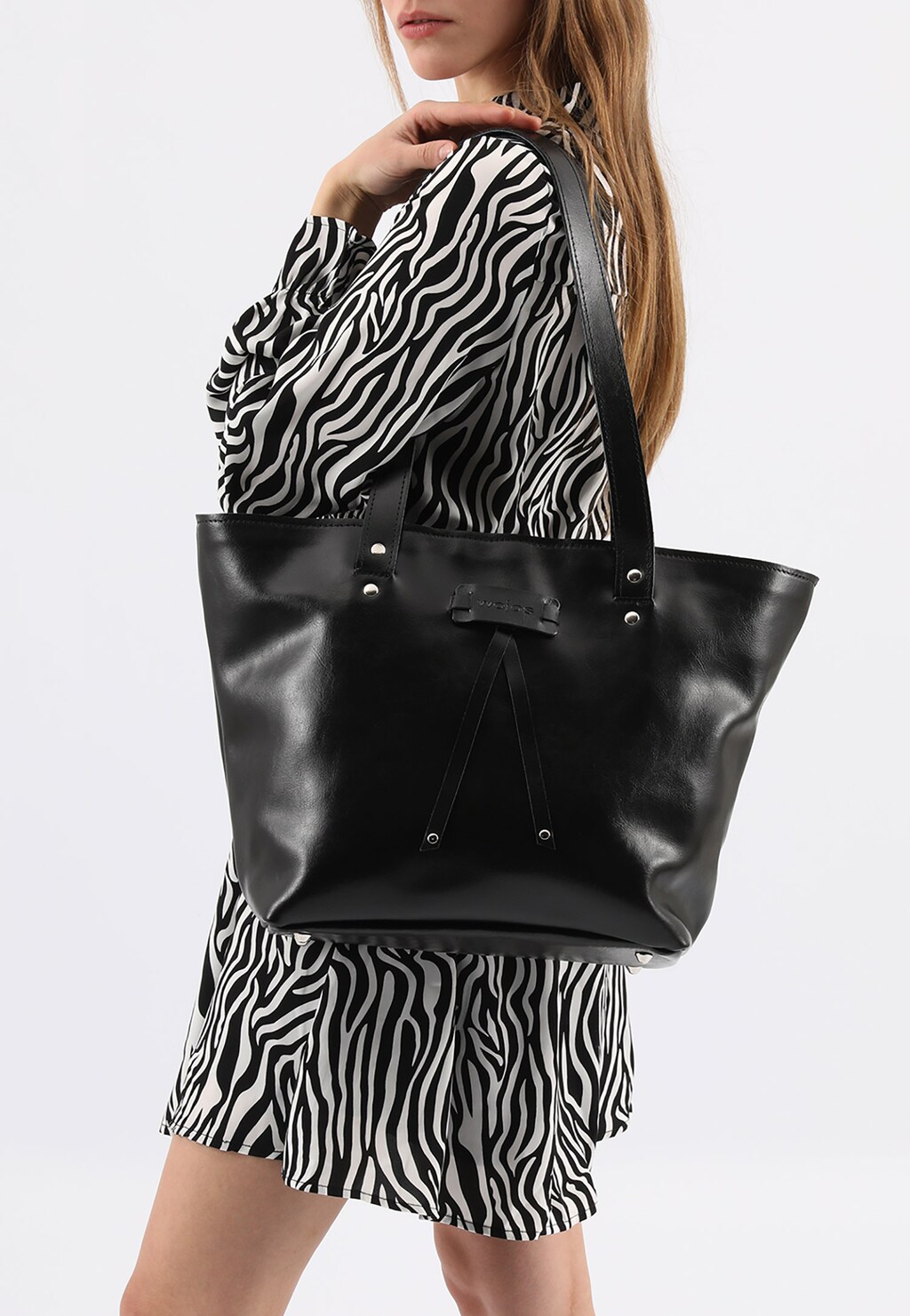 Velká černá dámská kabelka z kvalitní hladké kůže 80129-51 Widok 1