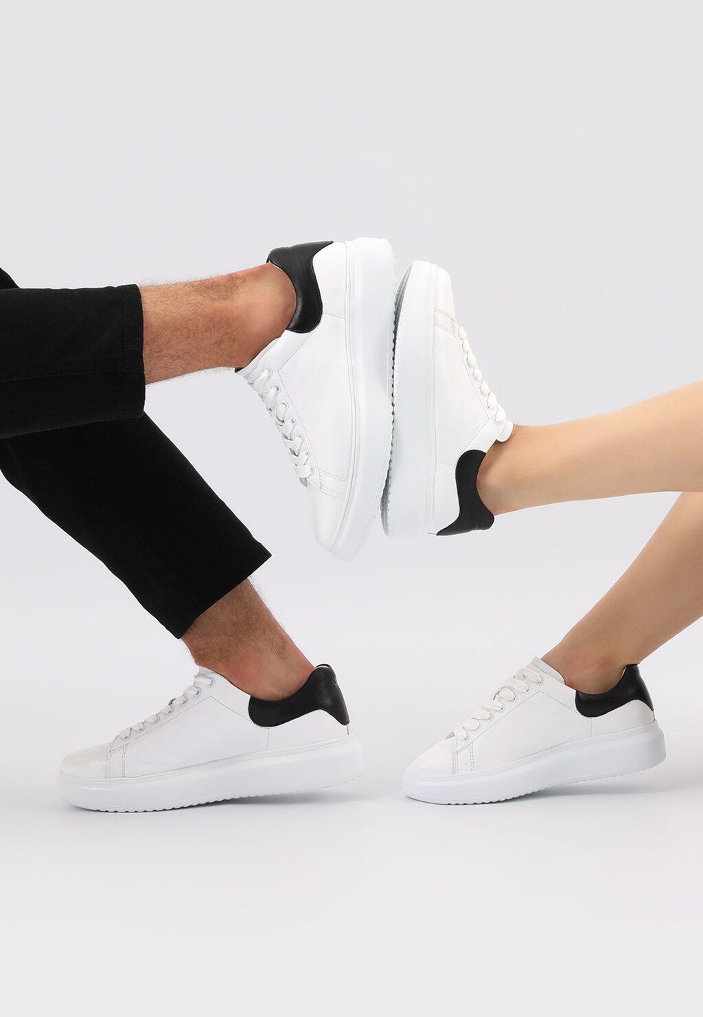 Białe trampki z kontrastową wstawką 46020-59 Widok 7