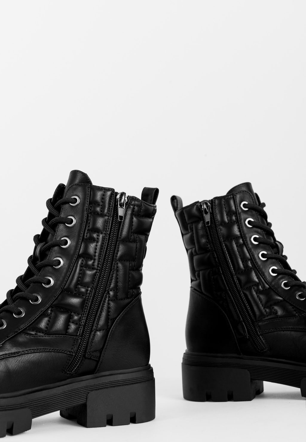 WJS czarne trzewiki damskie z oryginalnym pikowaniem WJS55023-51 Widok 4