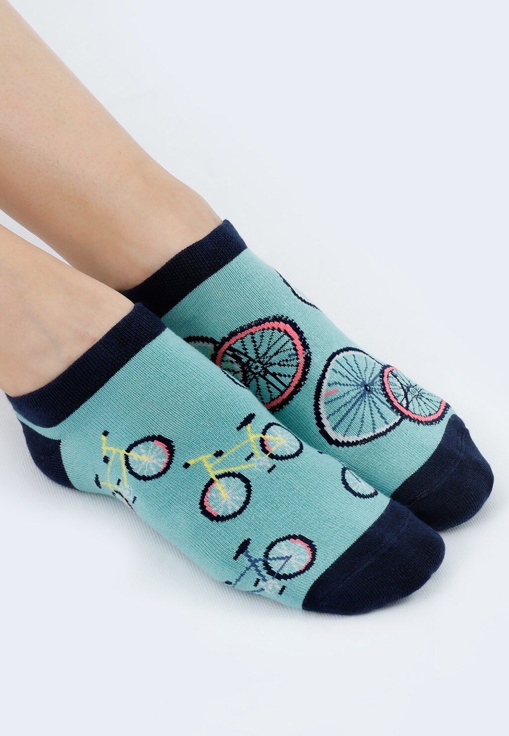 Zielono-granatowe stopki we wzór rowerowy 97025-87 Widok 1
