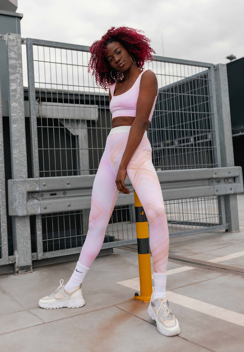 CHIARA różowe pastelowe legginsy sportowe K400005-15 Widok 1