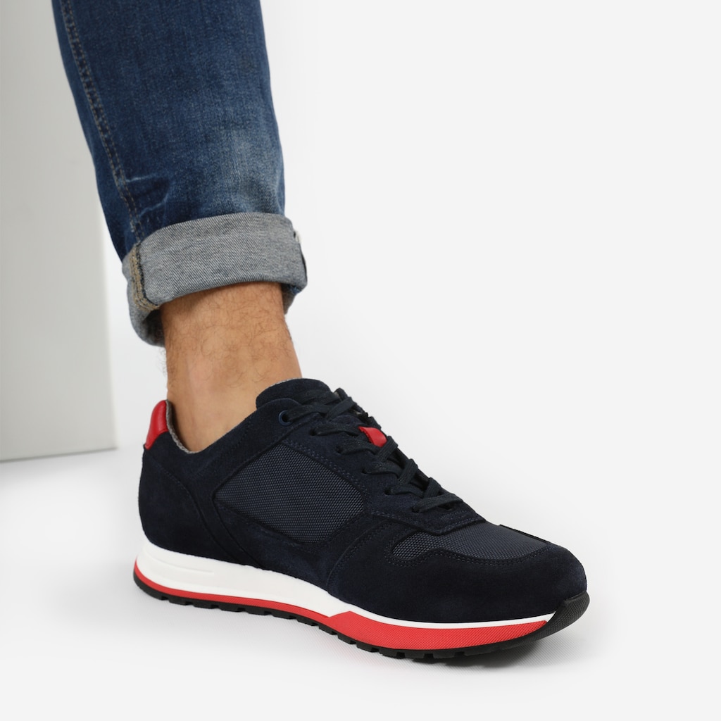 Granatowe sneakersy męskie z czerwonymi wstawkami 10095-85 Widok 7