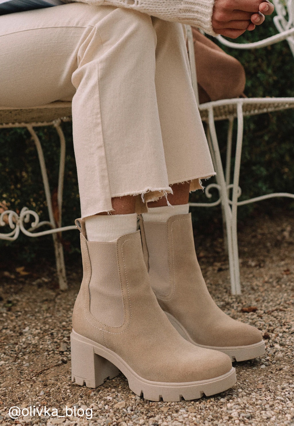 Béžové dámske členkové čižmy s hrubou podrážkou 55109-64 Widok 8